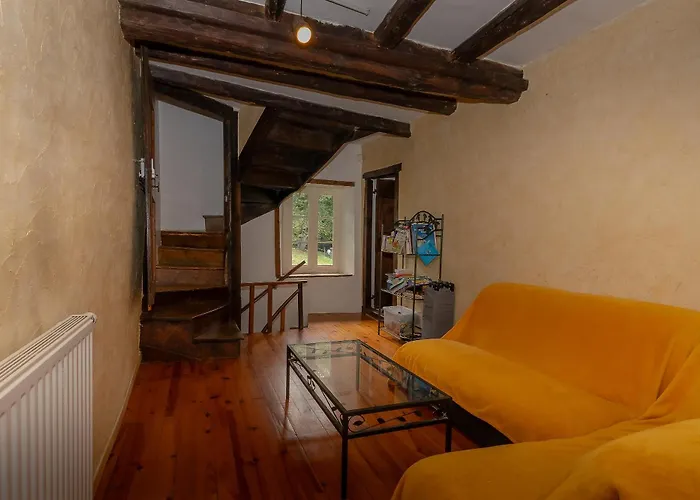Le Palefroi De Holiday home *